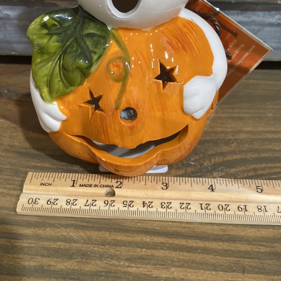 Light Up Ghost with Pumpkin - Picture 7 of 7